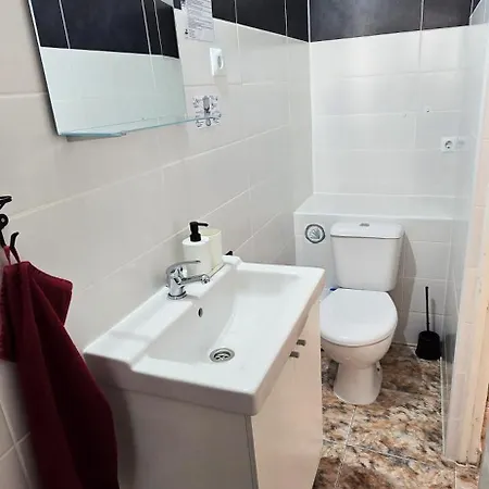 Apartment Casa Roja 1 - Quiet Resort, Central, Parking *