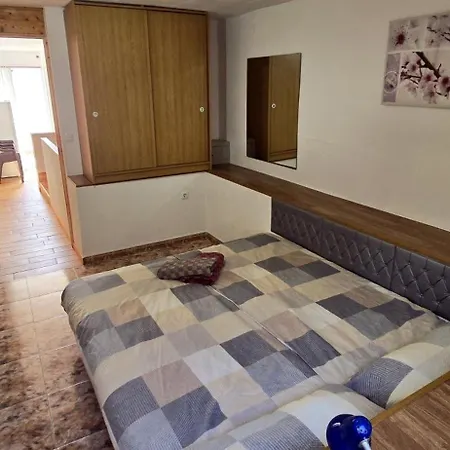 Casa Roja 1 - Quiet Resort, Central, Parking * Tias