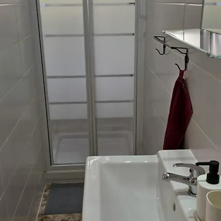 Quiet Area - Terrace - Pool - Parking - Aduls Only *